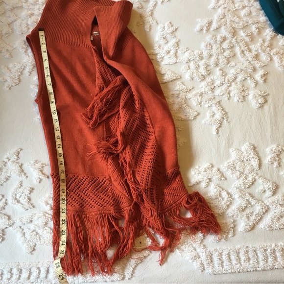 Versona Rust Orange Boho Fringe Vest - Picture 13 of 16